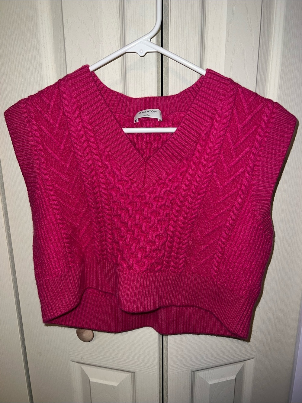 Babaton Aritzia Pink/Magenta knit sweater